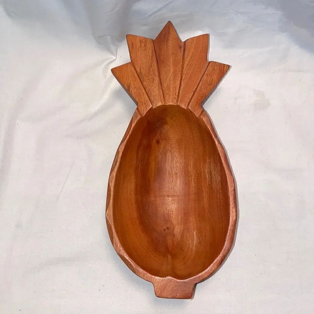 Wooden pineapple catch all